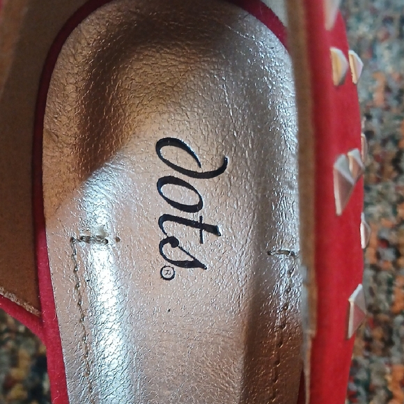 Dots Vibrant Red Open-Toe Heels - Picture 2 of 5